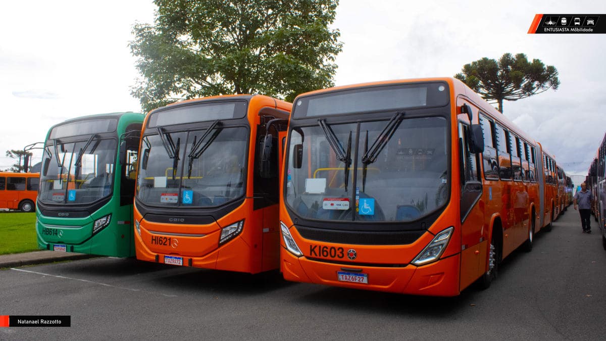 60 Novos ônibus são entregues para Curitiba no Parque Cambuí
