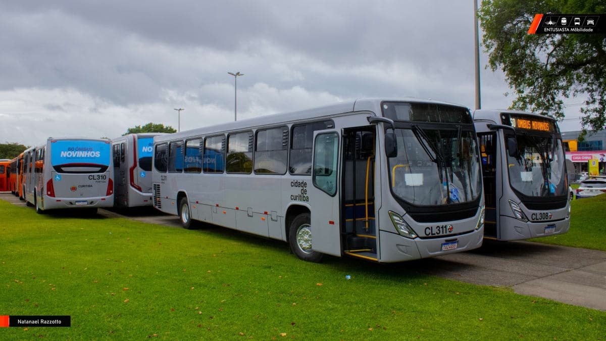 60 Novos ônibus são entregues para Curitiba no Parque Cambuí